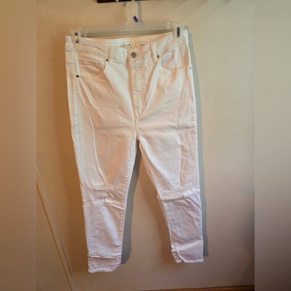 A&F Women's Classic White Skinny Jeans